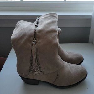 Girls sz 4 tan boots